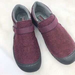 J Sport BLAIR Wine Felted Faux Leather Slip On Slipper Shoes